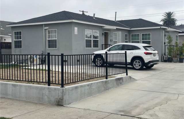 2304 N Niagara photos photos