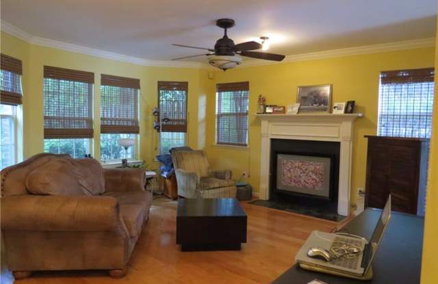 105 Tanyard Creek Court Gallery 2