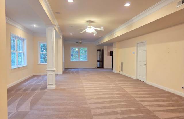 1 bedroom basement apartment Gallery 3