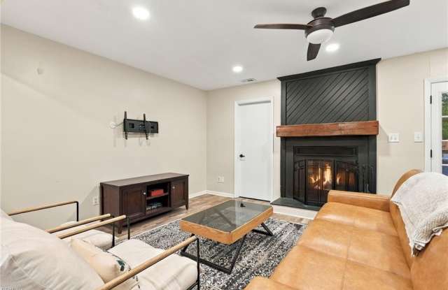 3810 Mystic Cove Court Gallery 3