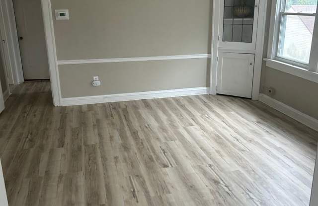Bright & Spacious 2BR in the Heart of Lakewood | In-Unit W/D photos photos