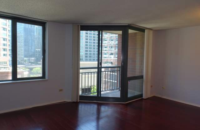 440 N McClurg Court Gallery 3