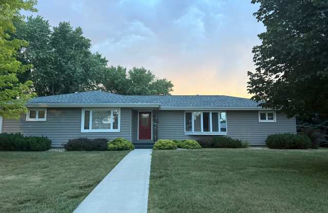 2 Bed 2 Bath in Duplex for 55 or older tenants photos photos