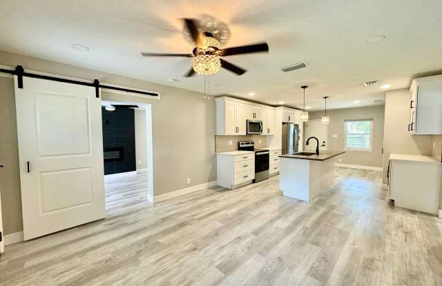 1918 E Shadowlawn Ave Gallery 3