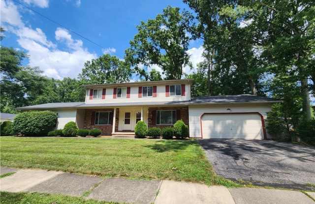 2407 Hillcrest Drive photos photos