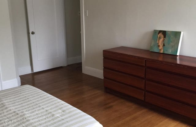 2570 16th Ave, San Francisco, CA, US, 94116 - 2570 16th Avenue, San Francisco, CA 94116