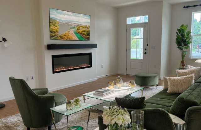 Beautiful 3 Bedroom 2.5 Bathroom - 2411 Artesian Way, Lancaster County, PA 17601