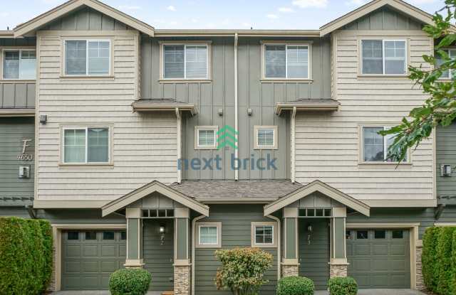 4 Beds and 2.5 Baths Beautiful Condo is Available for Rent! photos photos
