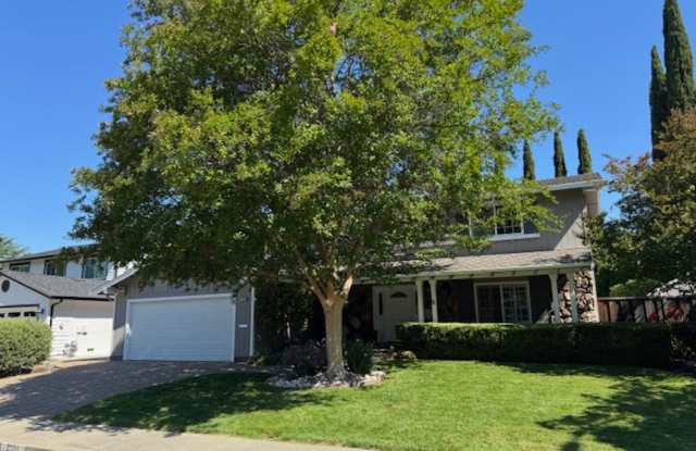 Gorgeous 2 story 5 bedroom home w/pool in Northgate community! photos photos