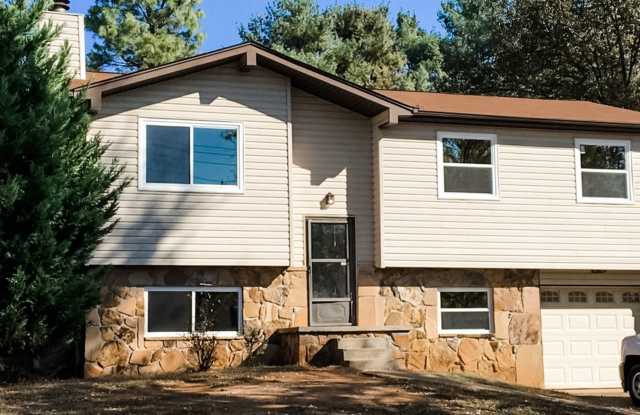 4 Bedroom 2.5 Bath in Farmington Subdivision photos photos