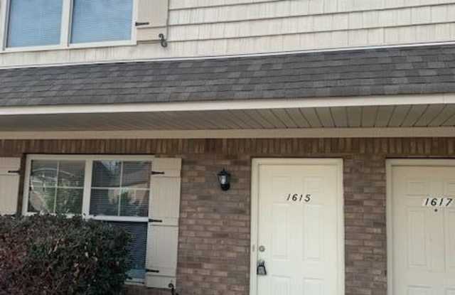 1615 Manchester Trail photos photos