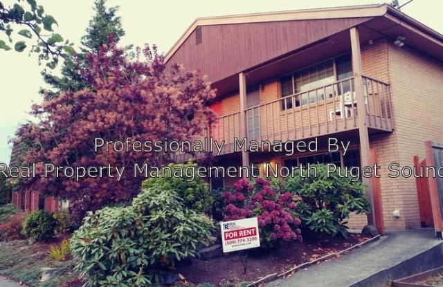 2215 Colby Ave - 2215 Colby Ave, Everett, WA 98201