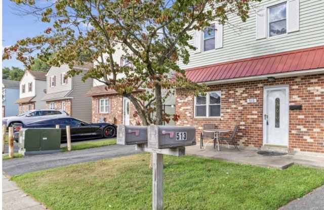 513 CORINTHIAN photos photos