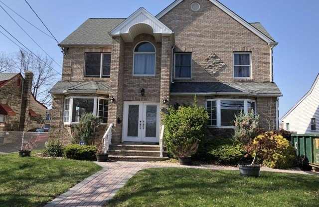 1-15 Berdan Avenue - 1-15 Berdan Avenue, Fair Lawn, NJ 07410