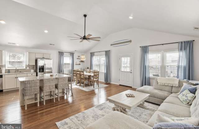 1527 BAY Avenue unit: B - 1527 Bay Avenue, Ocean City, NJ 08226