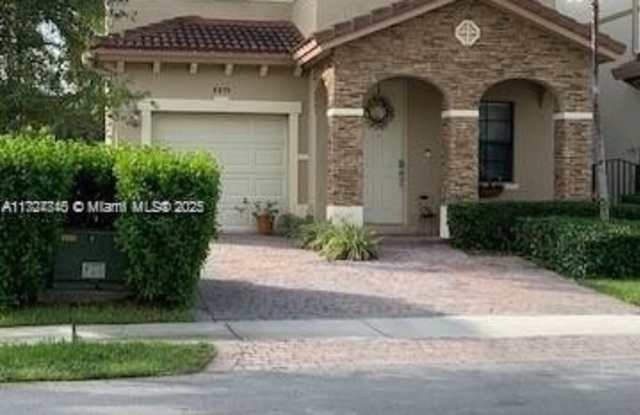 8879 SW 227th Ter photos photos