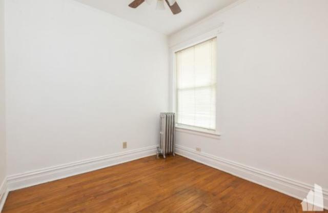 916 WEST ADDISON STREET - 916 West Addison Street, Chicago, IL 60613