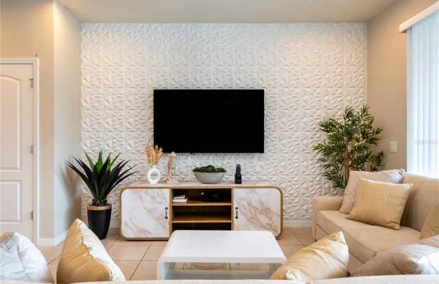 8894 GENEVE Court Gallery 2