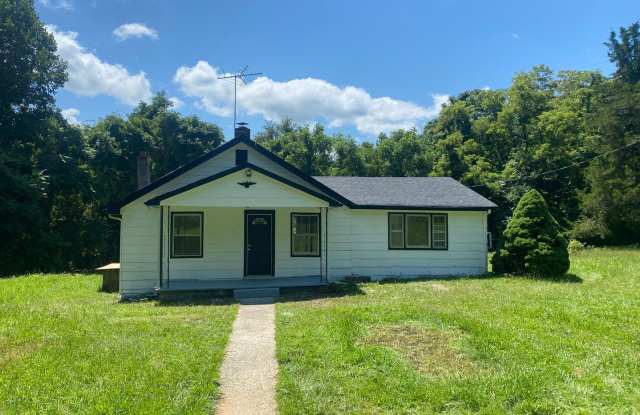 3 Bedroom 1 Bath Available to Rent for $1,000/Mo. photos photos