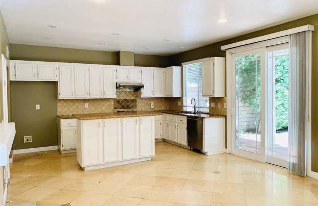 1811 Palomino Drive Gallery 4
