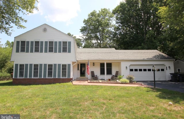 6117 QUEENS BRIGADE COURT - 6117 Queens Brigade Court, Fairfax Station, VA 22030