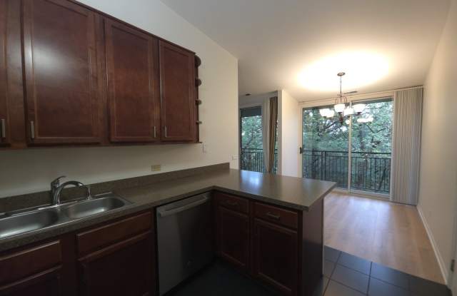6008 Forest View Road Gallery 4