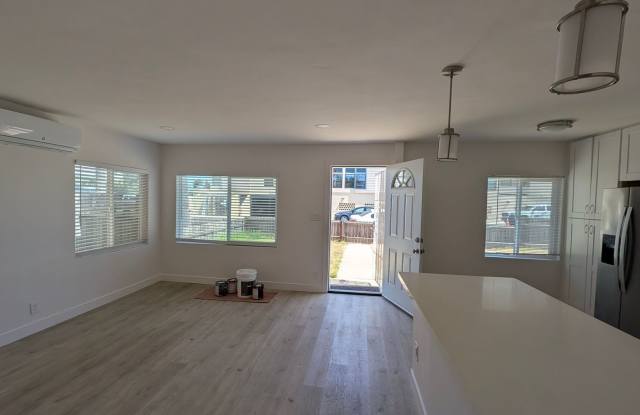 Charming 2-bedroom, 1-bath home in Imperial Beach just two blocks from the beach photos photos