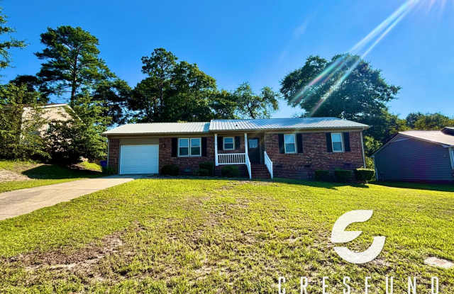 Charming 3 BR for Rent in Jack Britt School District Gallery 1