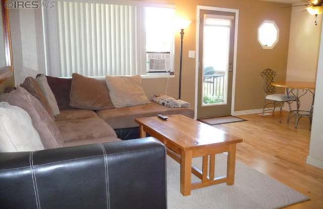 FANTASTIC 2 Bed 2 Bath Townhome in Lafayette-Available Now photos photos