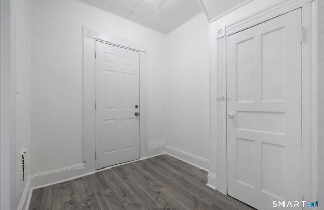 52-54 Hanover Street Gallery 3