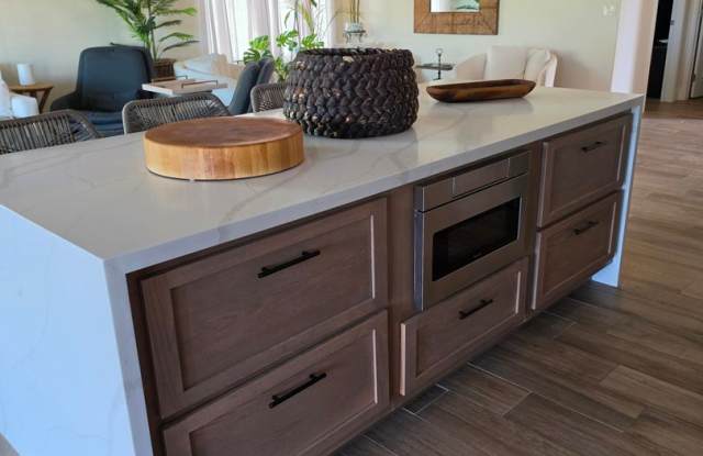 FURNISHED SEASONAL RENTAL Gallery 4