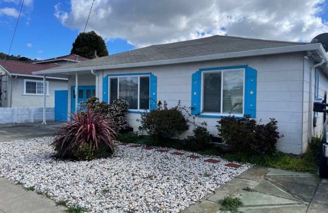 CUTE! Two Bedroom House Available in San Leandro! photos photos