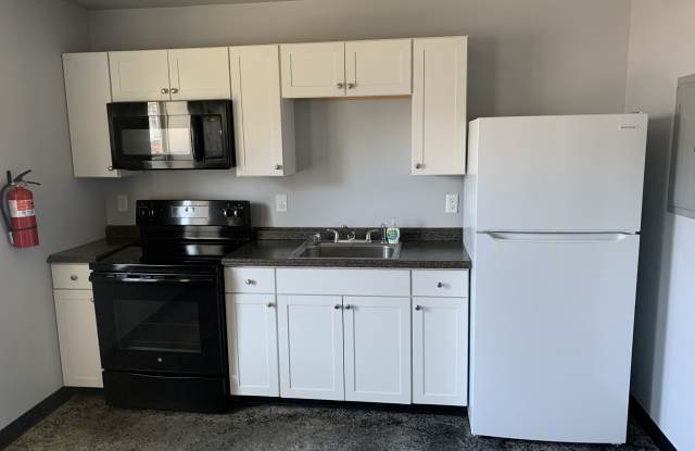 144 Wood Street - 144 Wood Street, Frostburg, MD 21532