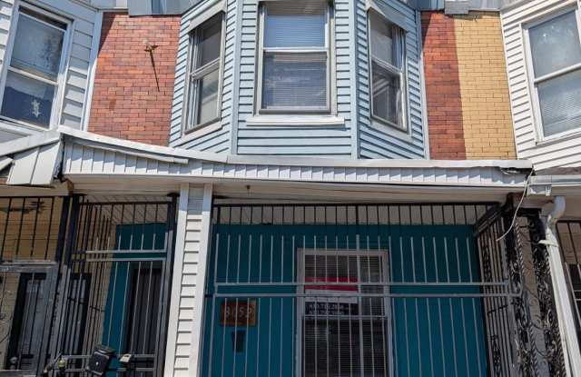 3052 N LEE Street photos photos