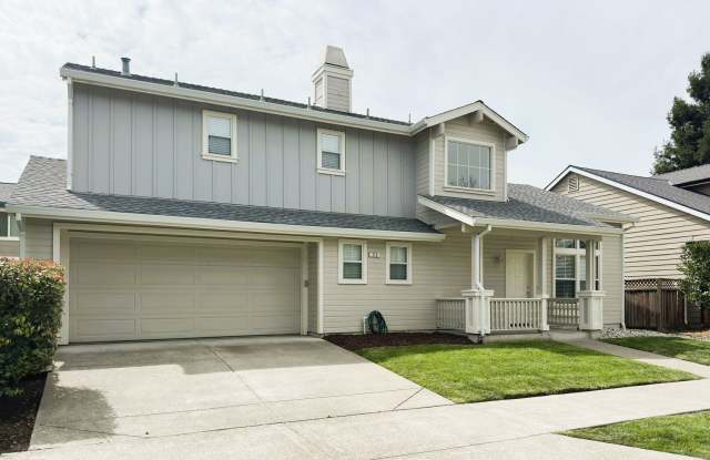 713 Weymouth St., Petaluma, Ca. (3 bedroom, 2.5 bath East Petaluma Home) photos photos