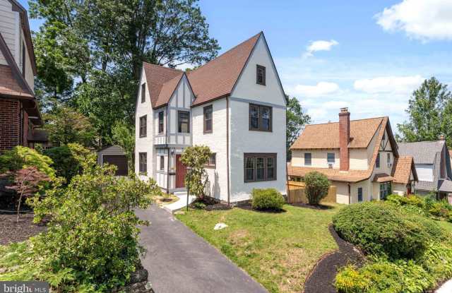 2418 ROSEWOOD LANE photos photos