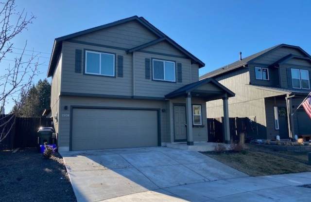 MOVE IN SPECIAL $500 off first month rent / Newer construction photos photos