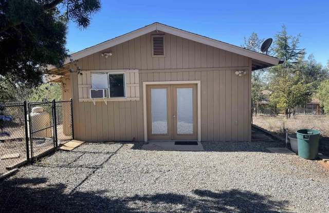 31330 Oak Glen Ln - 31330 Oak Glen Lane, Valley Center, CA 92082