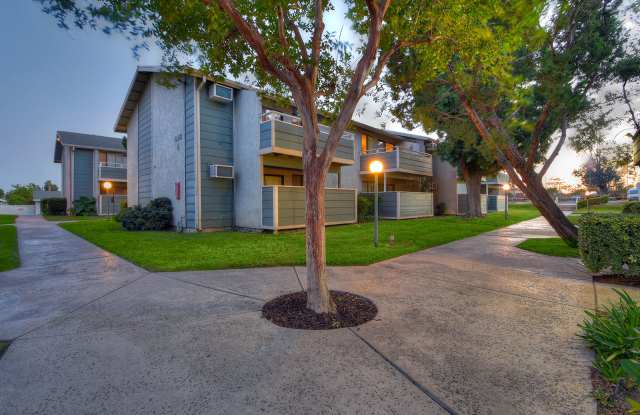 Village Green Apartments Gallery 3