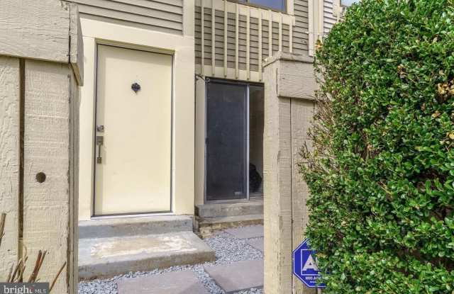 9416 PENSHURST Court Gallery 2