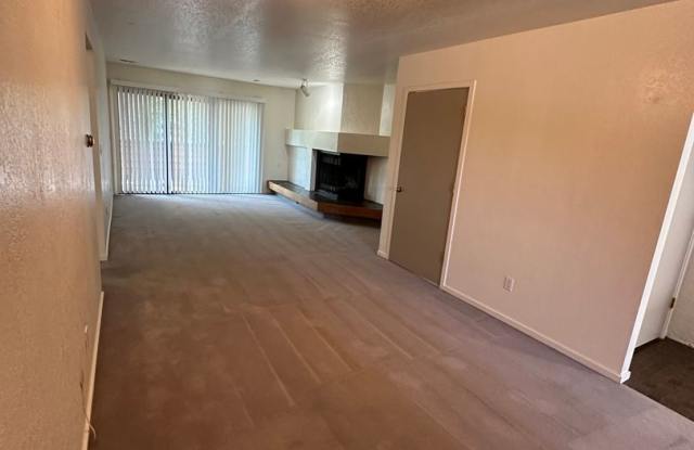 Evergreen Apartments photos photos