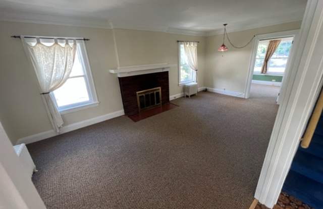 Duluth MN - 5 Bed - 2 Bath Gallery 4