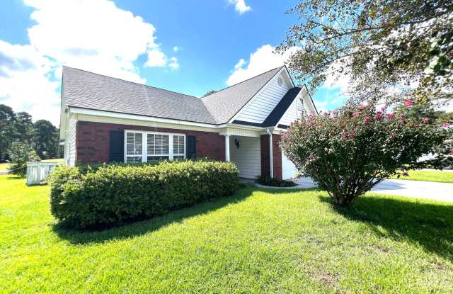 BEAUTIFUL FOUR-BEDROOM HOME LOCATED IN BURNING RIDGE! AVAILABLE NOW! Gallery 1
