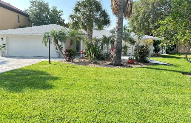 1723 STANFORD Lane Gallery 2