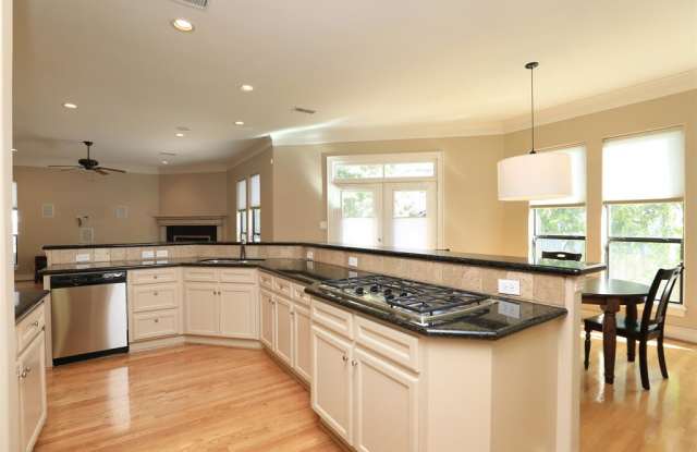 4309 CYNTHIA Gallery 2