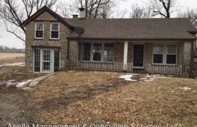 11919 North Robin Hood Lane Gallery 2