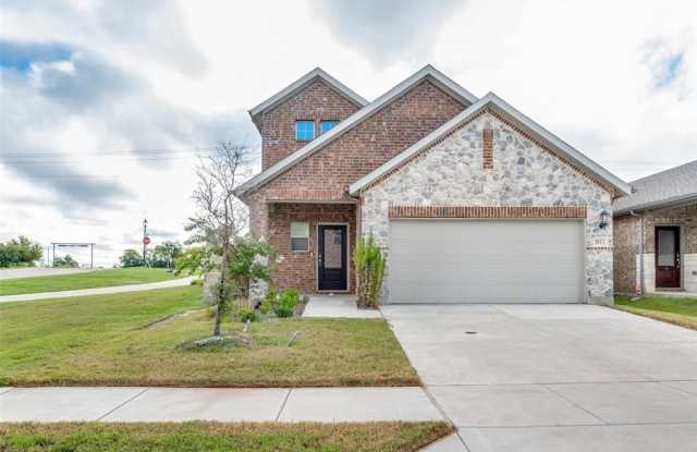 5011 Bellhurst Drive photos photos