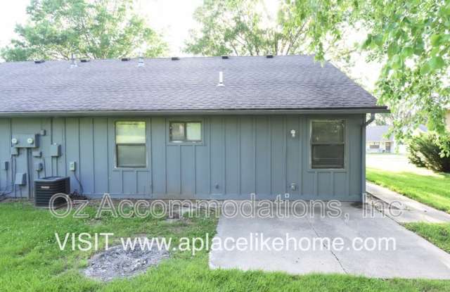 117 SE Greystone Dr Gallery 3