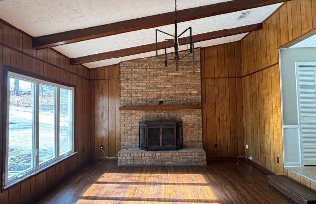 Spacious 4-Bedroom Home with the Privacy You’ve Been Looking For Gallery 4