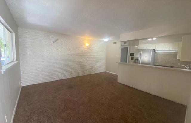 UT PRE-LEASE: West Campus 2 bed/1 bath fourplex unit,  Walk to UT, entertainment, restaurants, and more. Gallery 3